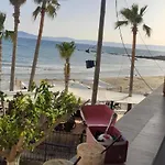 Philoxenia! Beachfront House With Garden On The Sand *