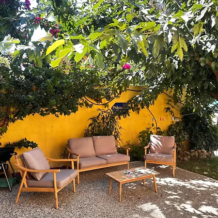 Philoxenia! Beachfront House With Garden On The Σπίτι διακοπών Αρκούδι
