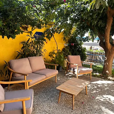 Philoxenia House! Maisonette In Front Of The Sea! Дом отдыха