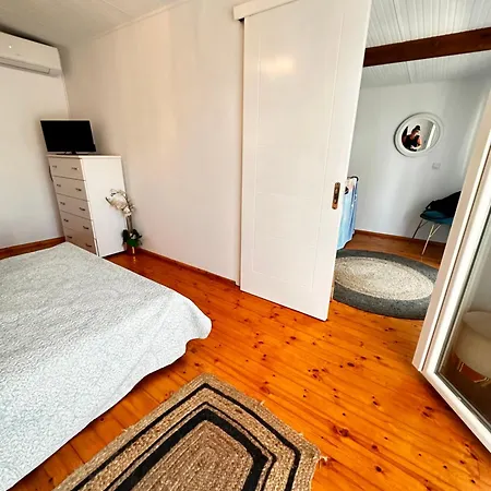 Philoxenia House! Maisonette In Front Of The Sea! Дом отдыха *