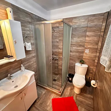 Philoxenia House! Maisonette In Front Of The Sea!