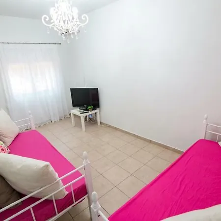 Philoxenia House! Maisonette In Front Of The Sea! Holiday home