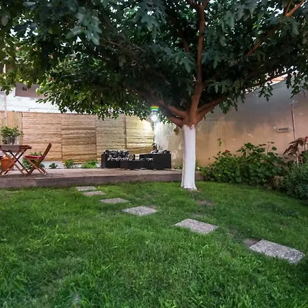 Philoxenia House! Maisonette In Front Of The Sea! Дом отдыха