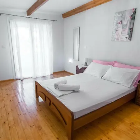 Hébergement de vacances Philoxenia House! Maisonette In Front Of The Sea! *