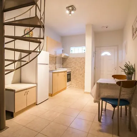 Philoxenia House! Maisonette In Front Of The Sea! Hébergement de vacances