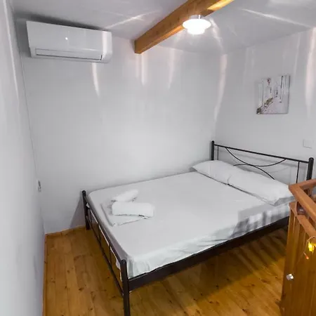 Philoxenia House! Maisonette In Front Of The Sea! Holiday home *