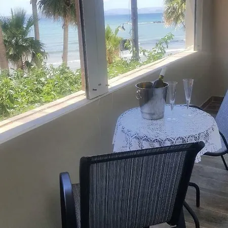 Philoxenia! Beachfront House With Garden On The