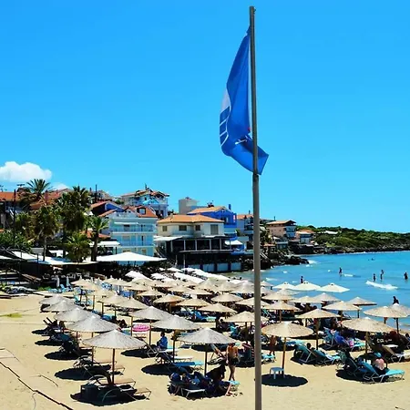 Philoxenia! Beachfront House With Garden On The *