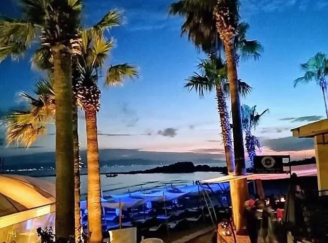 Philoxenia! Beachfront House With Garden On The Sand Аркуди