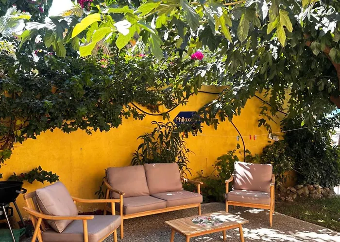 Philoxenia House! Maisonette In Front Of The Sea! בית נופש ארקודי