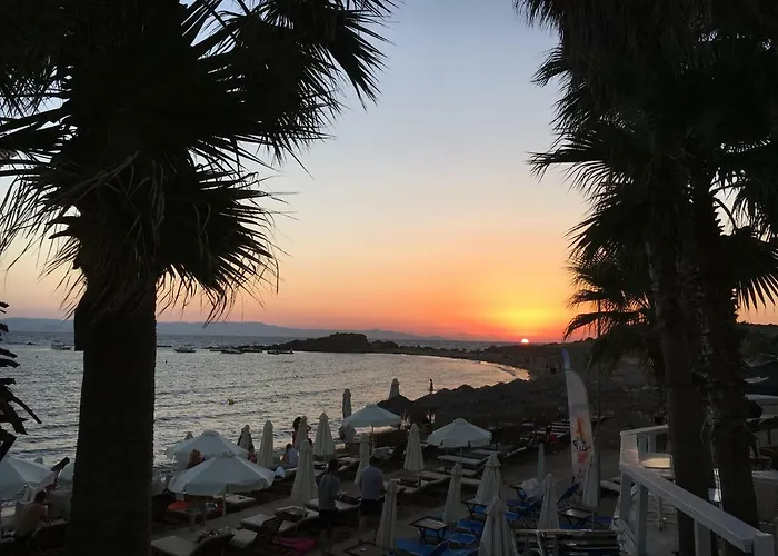 בית נופש Philoxenia House! Maisonette In Front Of The Sea! ארקודי