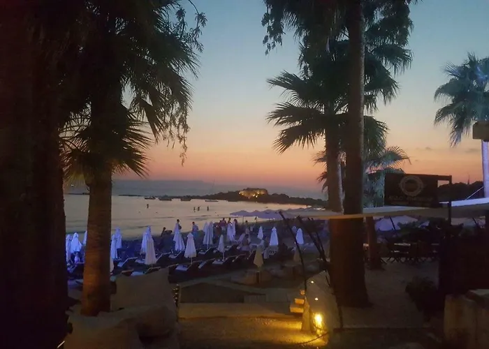 Philoxenia House! Maisonette In Front Of The Sea!