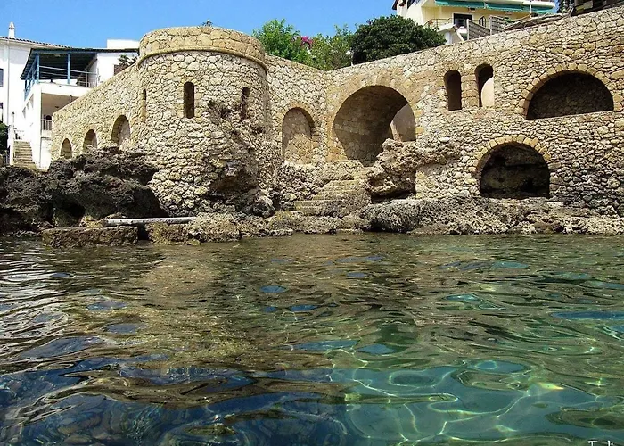 Philoxenia! Beachfront House With Garden On The Sand Дом отдыха Аркуди