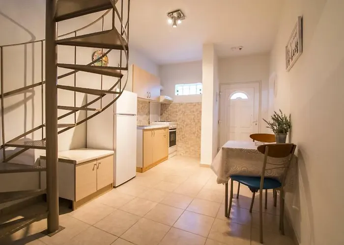 Philoxenia House! Maisonette In Front Of The Sea! בית נופש