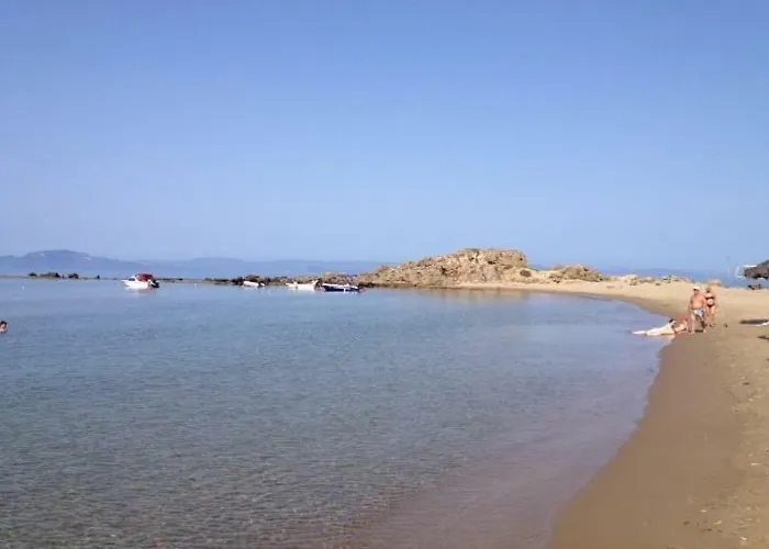 Philoxenia! Beachfront House With Garden On The Sand Дом отдыха Аркуди
