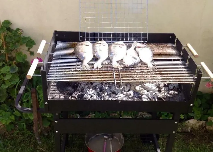 Philoxenia House! Maisonette In Front Of The Sea! בית נופש *